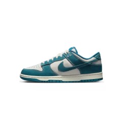 Nike Dunk Low Retro SE...